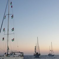 Itália anuncia saída de Israel do 1º grupo de 26 ativistas da flotilha Imagem referente a Itália anuncia saída de Israel do 1º grupo de 26 ativistas da flotilha