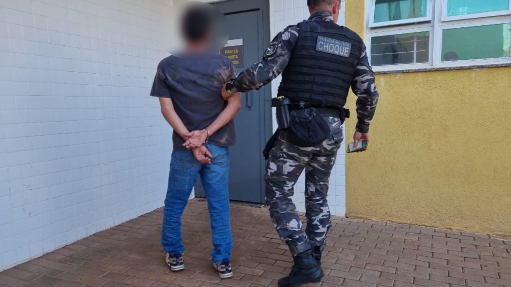 Motorista é detido por embriaguez ao volante em Cascavel Motorista é detido por embriaguez ao volante em Cascavel