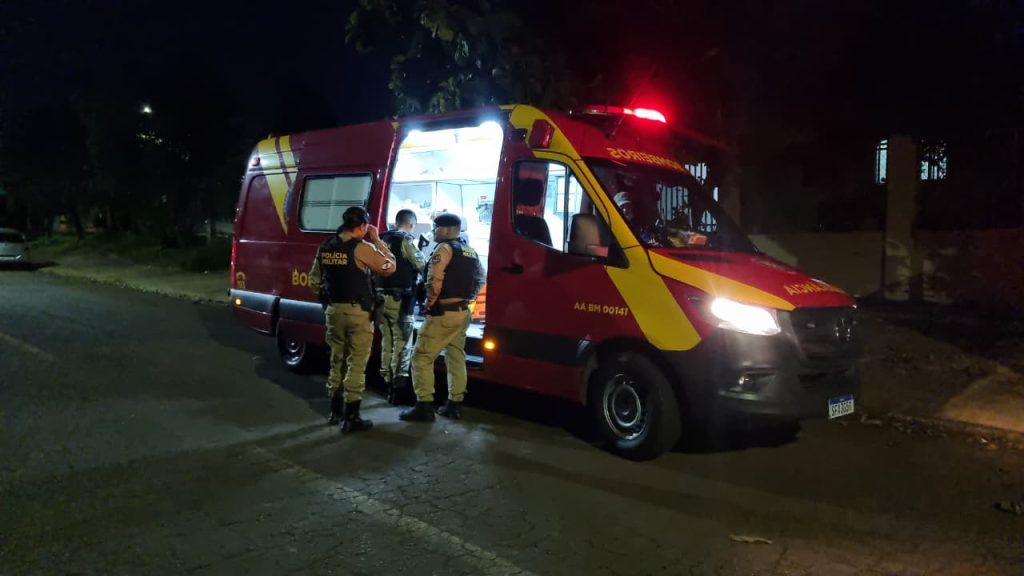 Briga entre cunhados termina com jovem esfaqueado; PM e Siate são mobilizados ao Nova Cidade