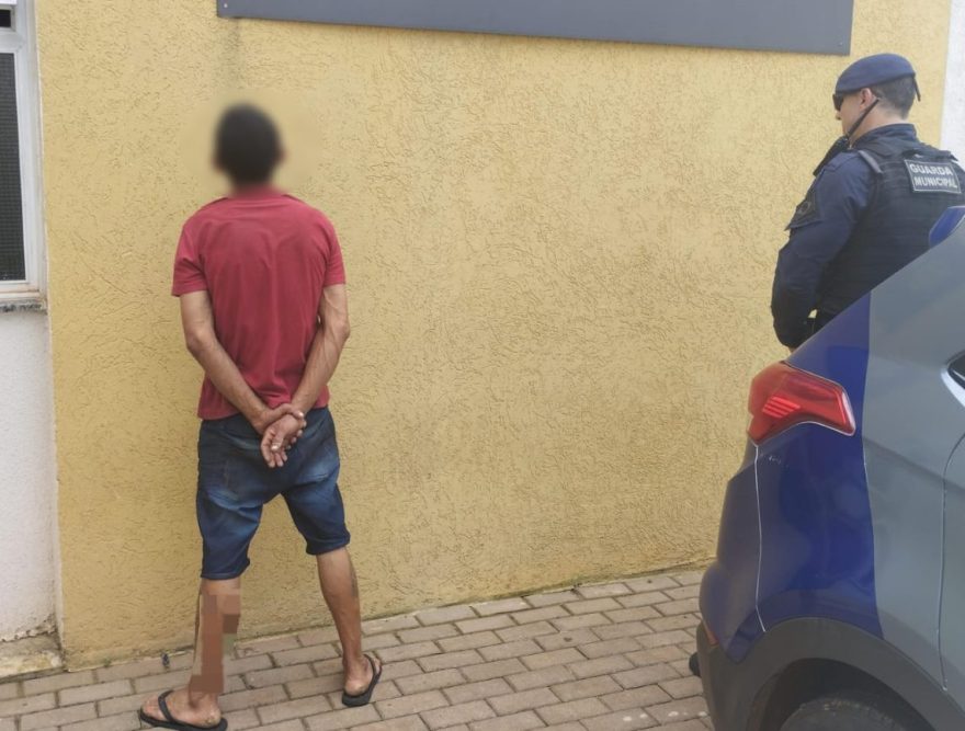 Regressão de regime: Homem que responde por tráfico de drogas é detido pela GM em Cascavel