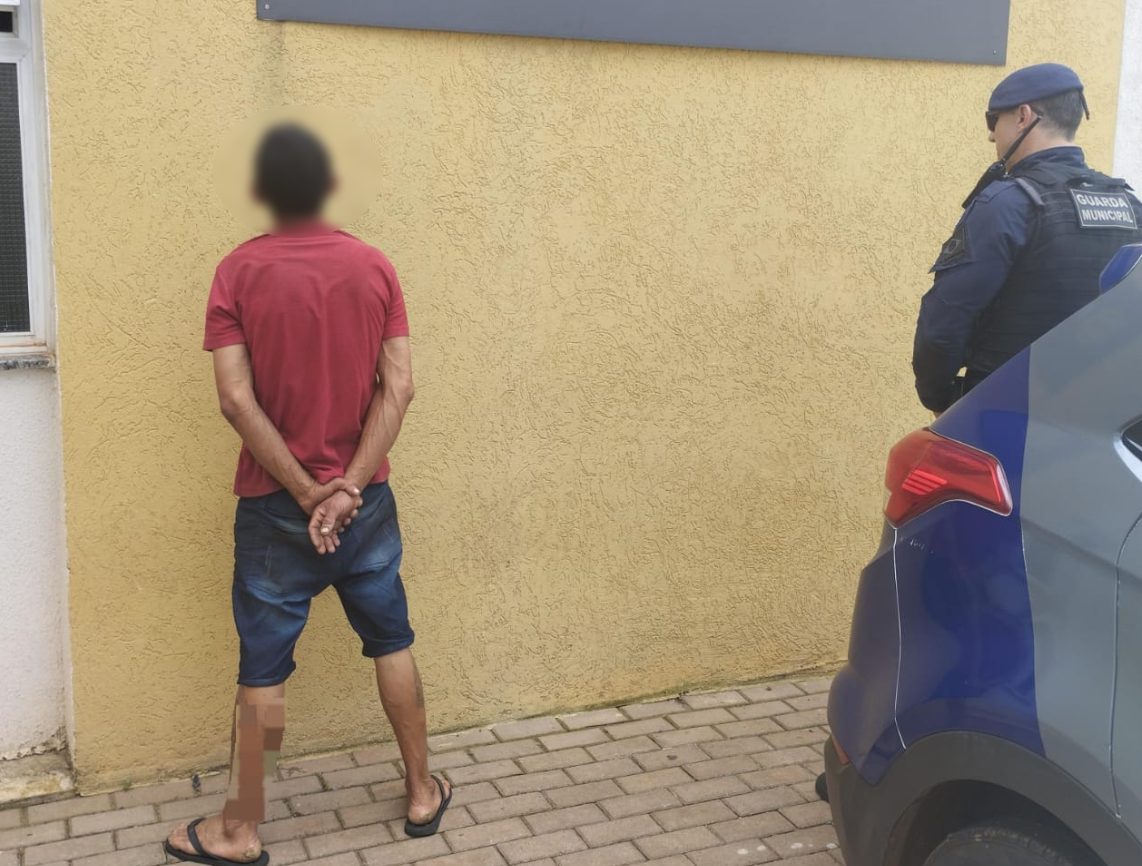Regressão de regime: Homem que responde por tráfico de drogas é detido pela GM em Cascavel