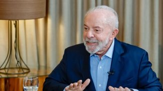 Trump diz a Lula que Brasil e EUA se darão bem juntos Trump diz a Lula que Brasil e EUA se darão bem juntos