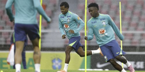 Imagem referente a Amistosos: Ancelotti comanda 1º treino da seleção na Coreia do Sul