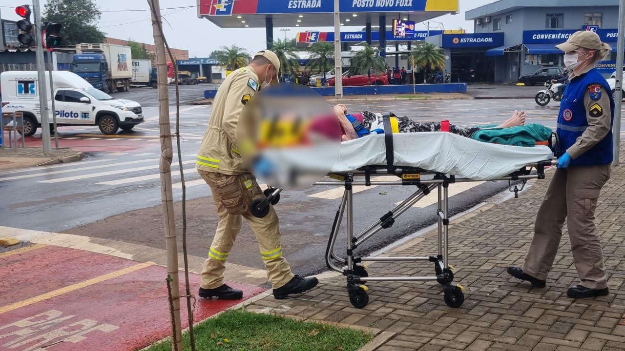 Idosa é socorrida pelo Siate após acidente doméstico no Maria Luiza Idosa é socorrida pelo Siate após acidente doméstico no Maria Luiza