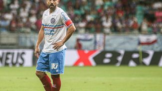 Everton Ribeiro passa por cirurgia de tireoide devido a um câncer Everton Ribeiro passa por cirurgia de tireoide devido a um câncer