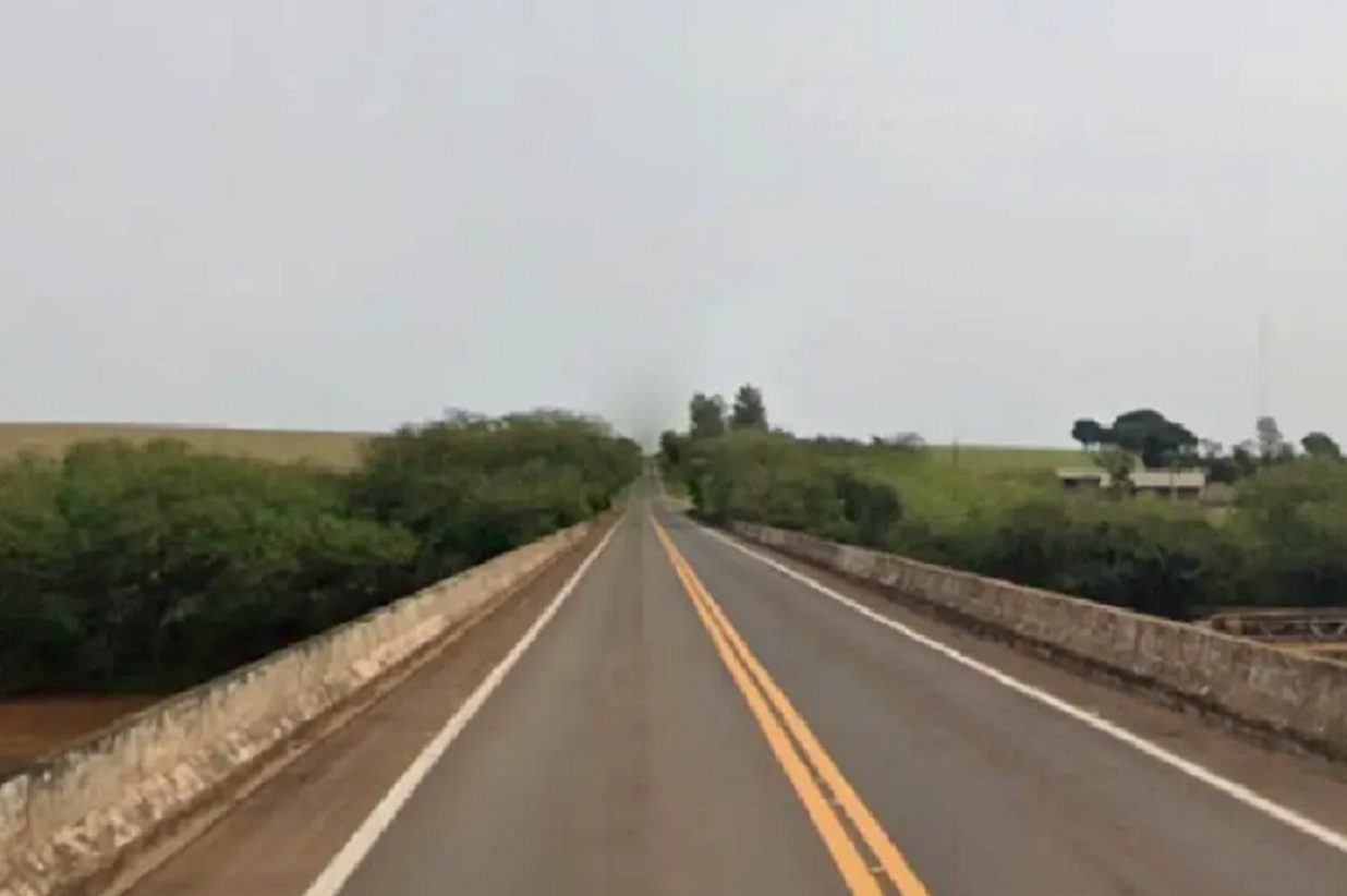 Ponte sobre o Rio Piquiri, é interditada para veículos acima de 36 toneladas Ponte sobre o Rio Piquiri, é interditada para veículos acima de 36 toneladas