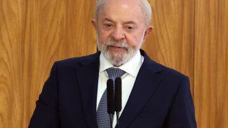 Derrubada de MP é derrota imposta ao povo brasileiro, diz Lula Derrubada de MP é derrota imposta ao povo brasileiro, diz Lula