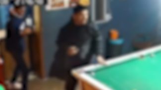 Tiroteio interrompe partida de sinuca e causa correria em estabelecimento