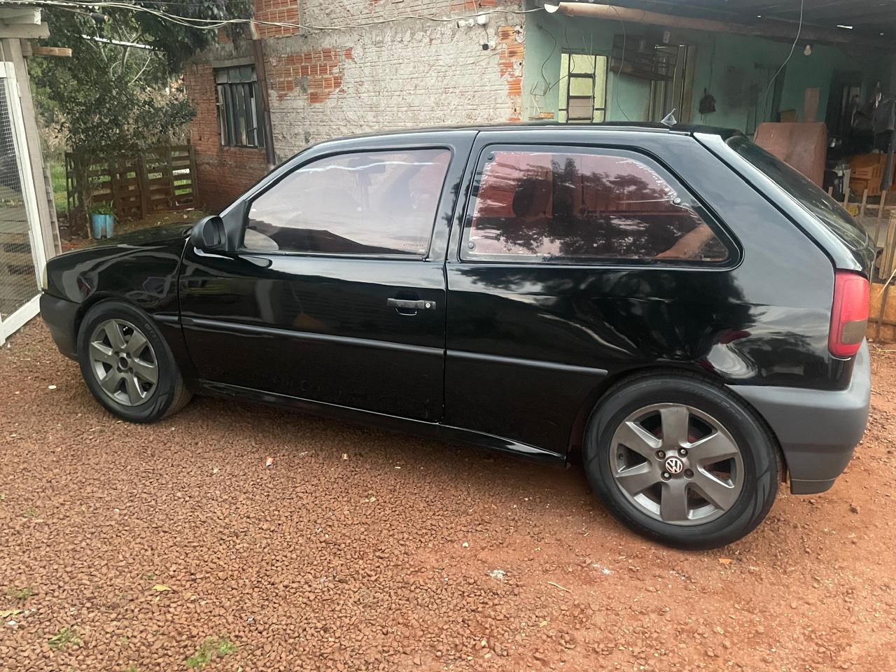 Veículo Gol, placas AGA-3065, foi furtado na Rua São Paulo