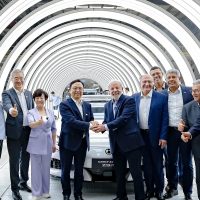 Nova fábrica de carros elétricos mostra confiança no Brasil, diz Lula Imagem referente a Nova fábrica de carros elétricos mostra confiança no Brasil, diz Lula