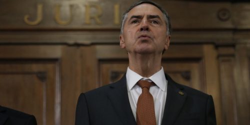 Imagem referente a Barroso diz que pretende viver sem exposição pública após sair do STF