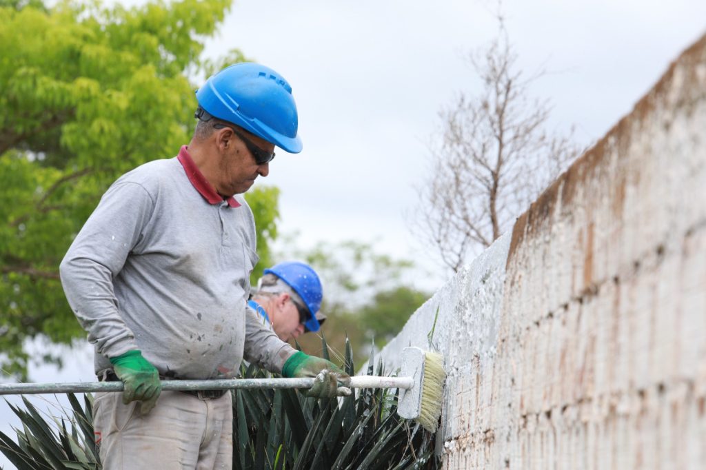 Prefeitura realiza mutirão de serviços no Distrito de São João do Oeste
