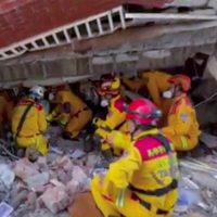 Forte terremoto de magnitude 7,4 atinge Filipinas Imagem referente a Forte terremoto de magnitude 7,4 atinge Filipinas