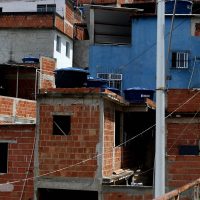 Imagem referente a Pretos e pardos chefiam 3 de cada 4 lares em que se registrou fome