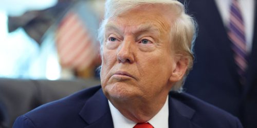 Casa Branca diz que comitê do Nobel coloca “política acima da paz” Imagem referente a Casa Branca diz que comitê do Nobel coloca “política acima da paz”