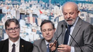 Lula critica decisão do Congresso de não taxar mais ricos, bets e fint Lula critica decisão do Congresso de não taxar mais ricos, bets e fint