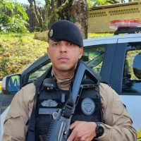 Imagem referente a Polícia Militar detalha ocorrência de incêndio criminoso em residência no bairro Claudete, em Cascavel