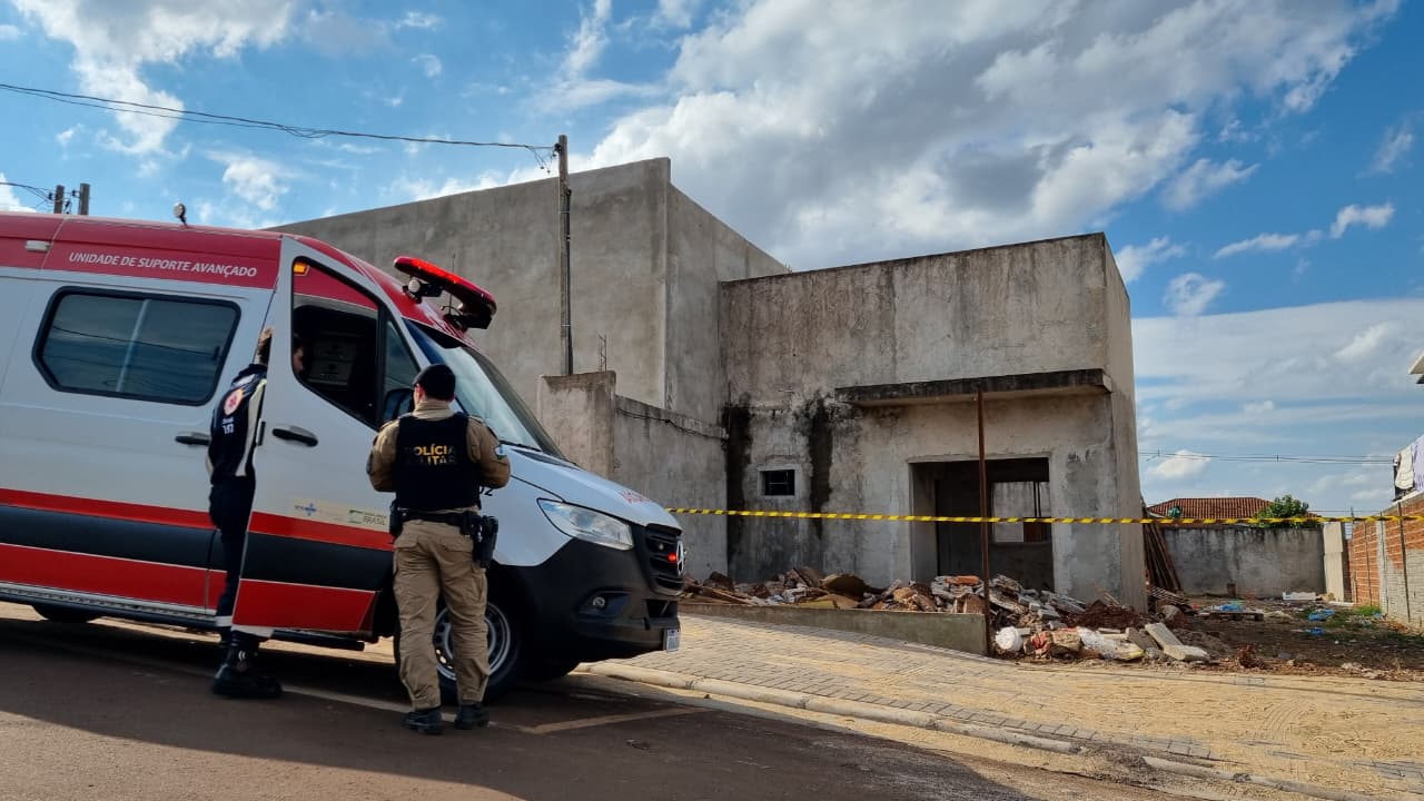 Cadáver é encontrado em construção no Riviera em Cascavel; Polícia investiga o caso