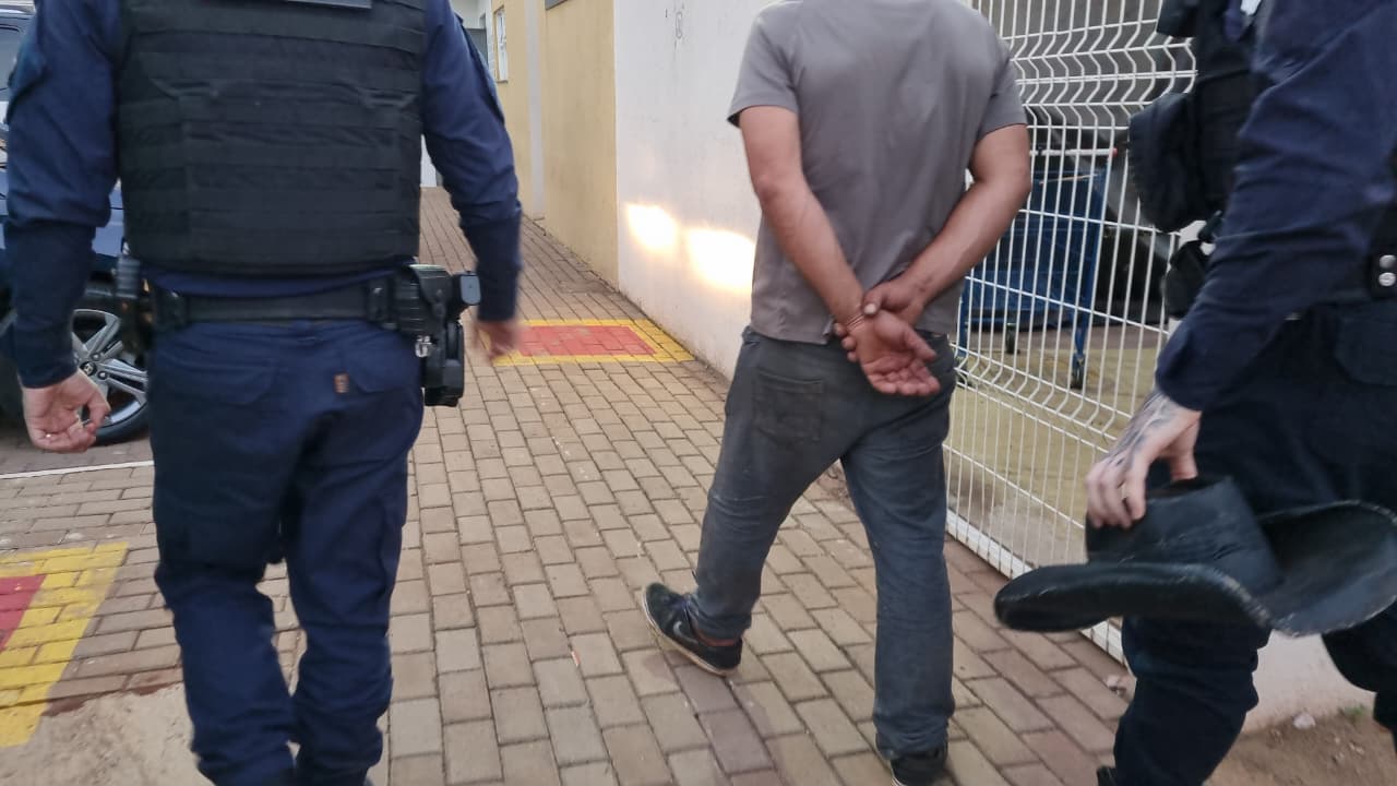 Homem descumpre medida protetiva e é detido pela GM no Bairro Brasília