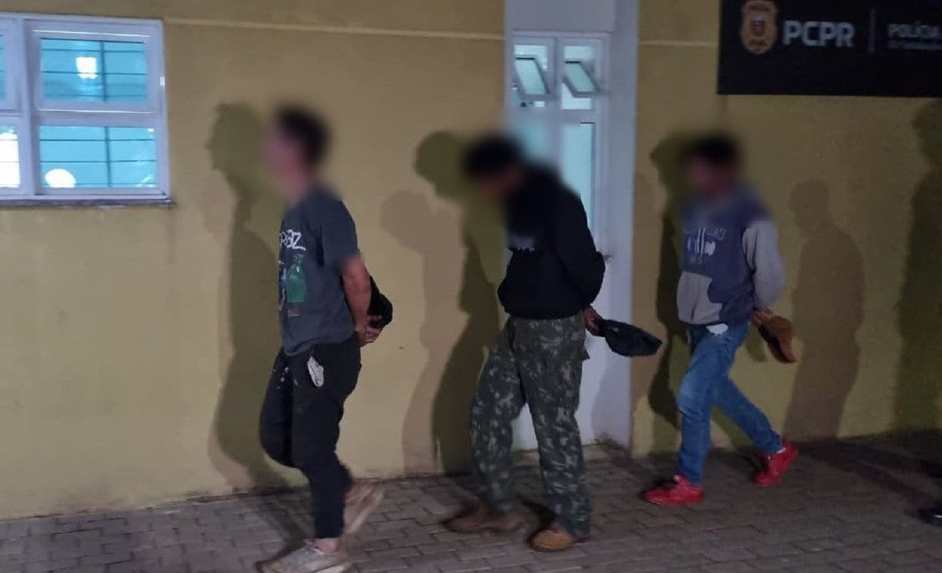 Trio é preso em flagrante após furto no pátio do Detran em Cascavel