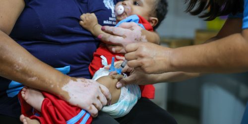 Casos de coqueluche crescem e provocam internações e mortes Imagem referente a Casos de coqueluche crescem e provocam internações e mortes