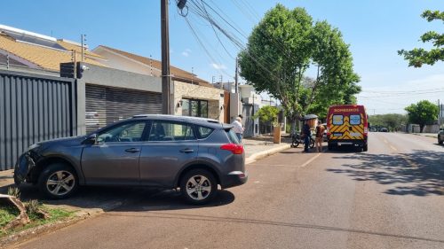 Homem, de 44 anos, tem ferimentos após colisão na Rua Flamboyant