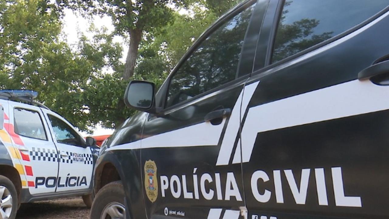 Enquanto limpava propriedade rural, homem morre ao ser atingido por árvore Enquanto limpava propriedade rural, homem morre ao ser atingido por árvore