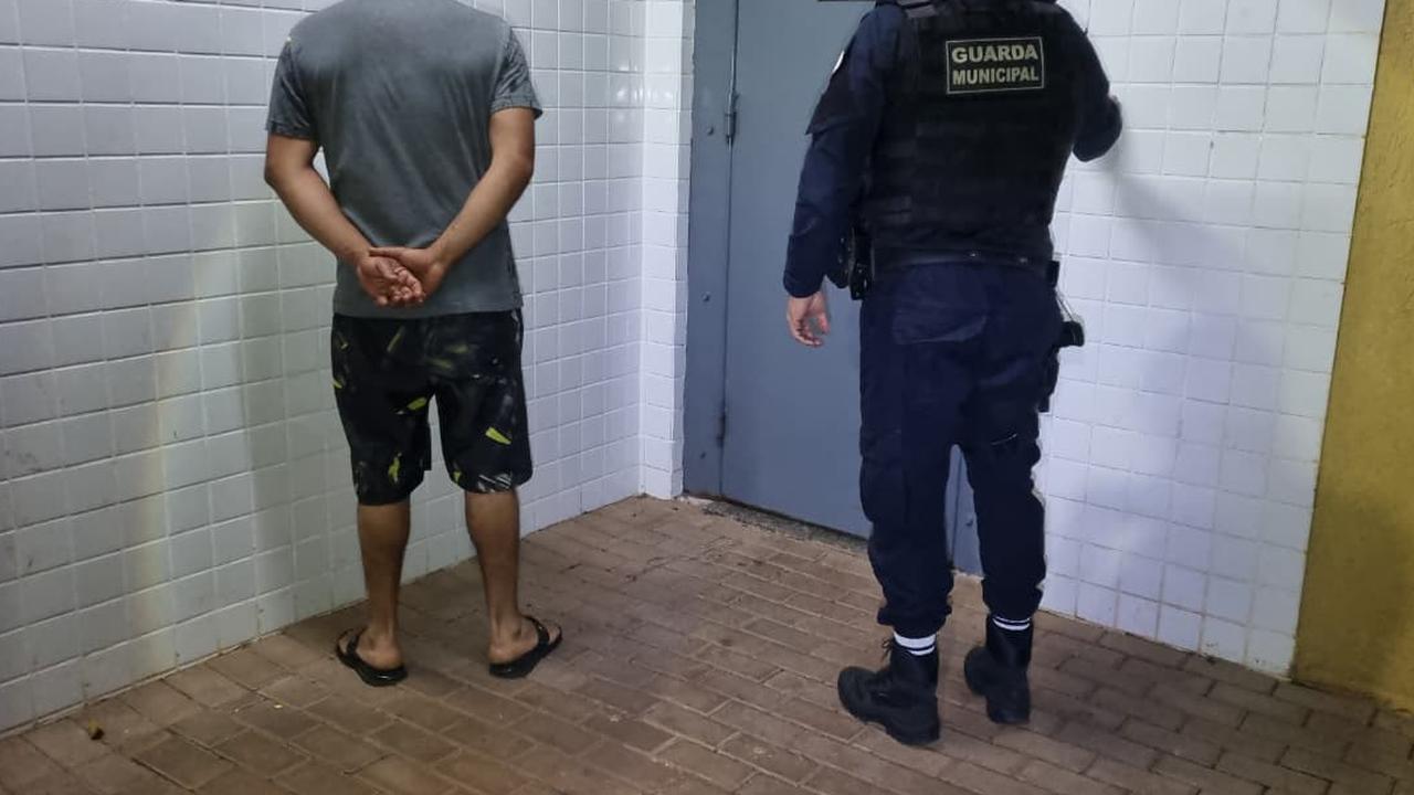 Discussão de casal termina na Delegacia de Polícia Civil Discussão de casal termina na Delegacia de Polícia Civil