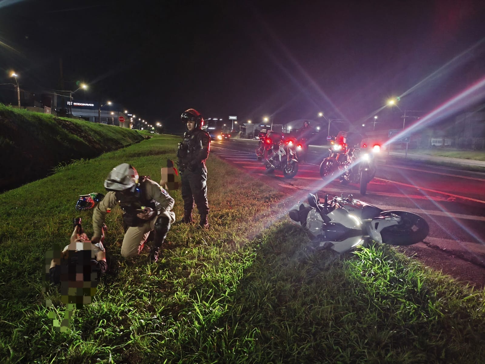 Piloto embriagado com moto BMW é detido após perseguição pela cidade Piloto embriagado com moto BMW é detido após perseguição pela cidade