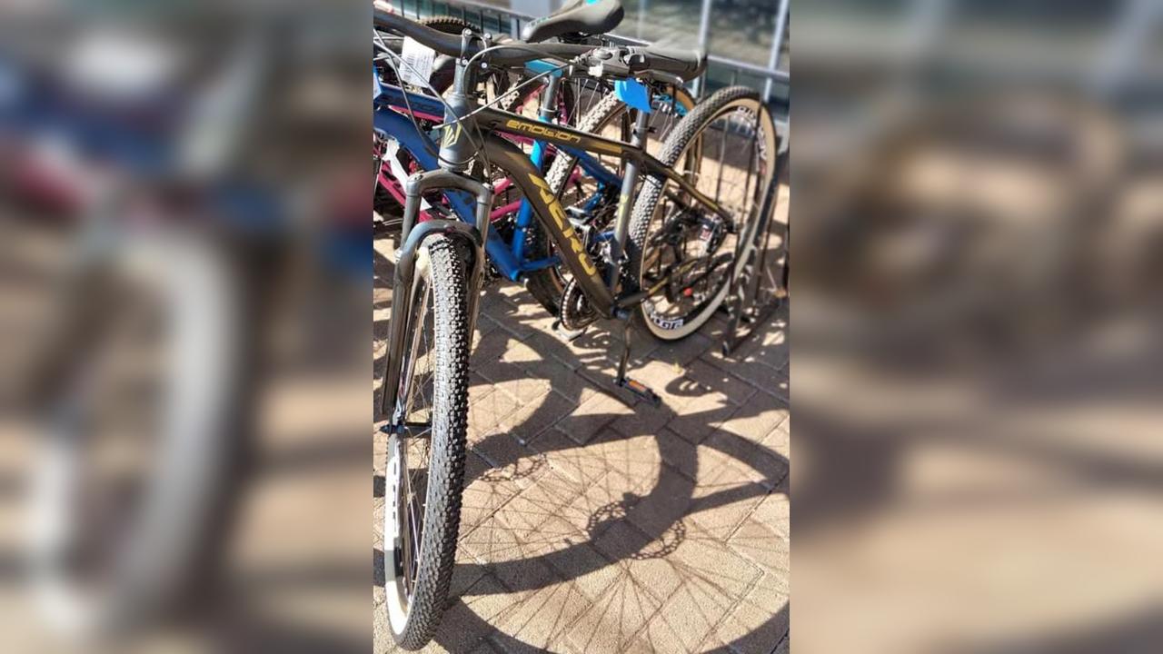 Bicicleta é furtada de dentro de quadra de vôlei no Ciro Nardi, em Cascavel Bicicleta é furtada de dentro de quadra de vôlei no Ciro Nardi, em Cascavel