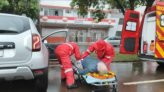 Idoso socorrido após grave acidente na Av. Toledo não resiste e morre em Cascavel Idoso socorrido após grave acidente na Av. Toledo não resiste e morre em Cascavel