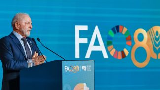 Fome é irmã da guerra e inimiga da democracia, diz Lula Fome é irmã da guerra e inimiga da democracia, diz Lula