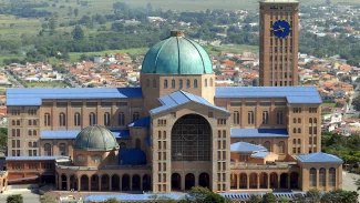 Festa da Padroeira reuniu mais de 494 mil pessoas em Aparecida Festa da Padroeira reuniu mais de 494 mil pessoas em Aparecida