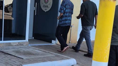 GDE apreende adolescente com pedra de crack no Terminal Sudoeste em Cascavel Imagem referente a GDE apreende adolescente com pedra de crack no Terminal Sudoeste em Cascavel