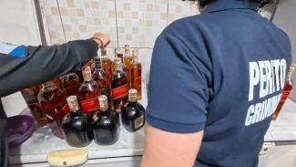 País tem 32 casos confirmados de intoxicação por metanol País tem 32 casos confirmados de intoxicação por metanol