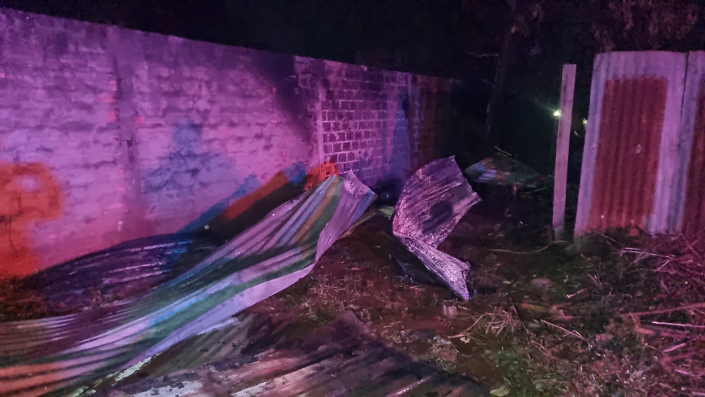 Barraco improvisado é consumido por incêndio no Bairro Brasmadeira