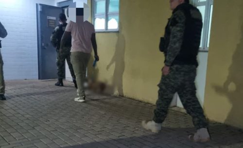 Jovem que afirma ser advogado é detido por suspeita de perturbação de trabalho e assédio Imagem referente a Jovem que afirma ser advogado é detido por suspeita de perturbação de trabalho e assédio