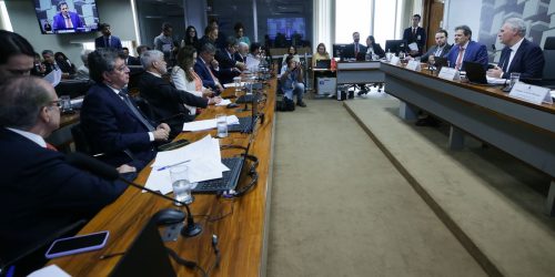 Haddad diz que cortar benefícios tributários é combater privilégios Imagem referente a Haddad diz que cortar benefícios tributários é combater privilégios