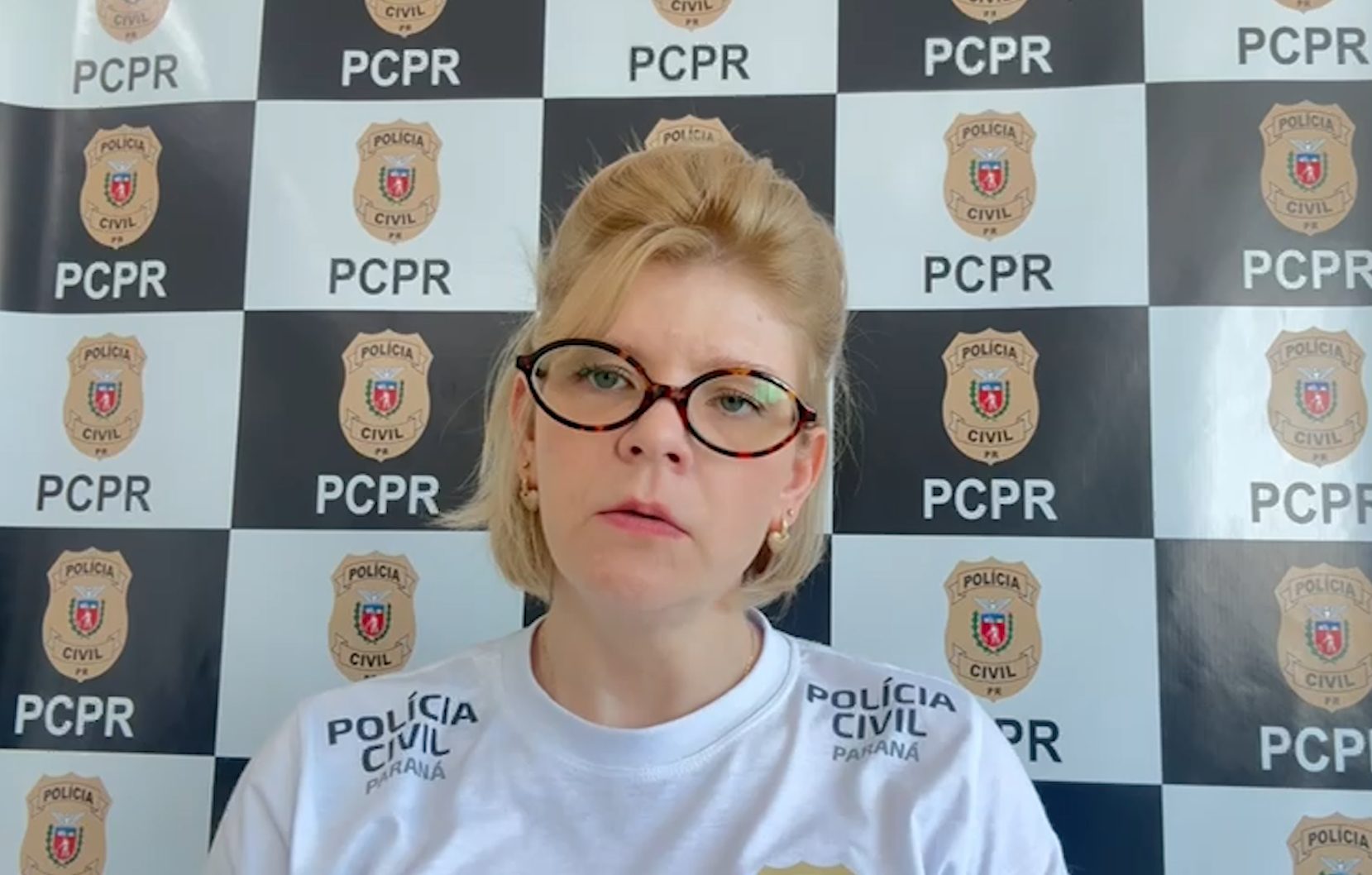 Filha é presa após vídeos mostrarem pancadaria contra mãe de 86 anos