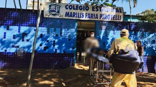 Adolescente ferido é socorrido no colégio Marilis Pirotelli Imagem referente a Adolescente ferido é socorrido no colégio Marilis Pirotelli