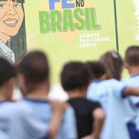 Imagem referente a PNE: relatório sugere investimento de 7,5% do PIB para educação