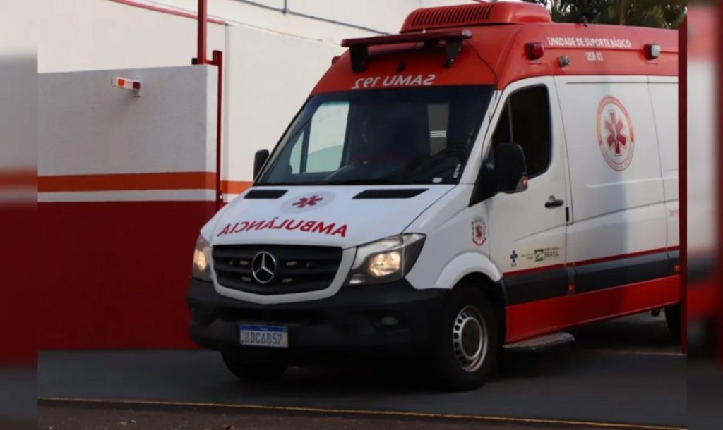 Mulher é esfaqueada por companheiro no Paraná