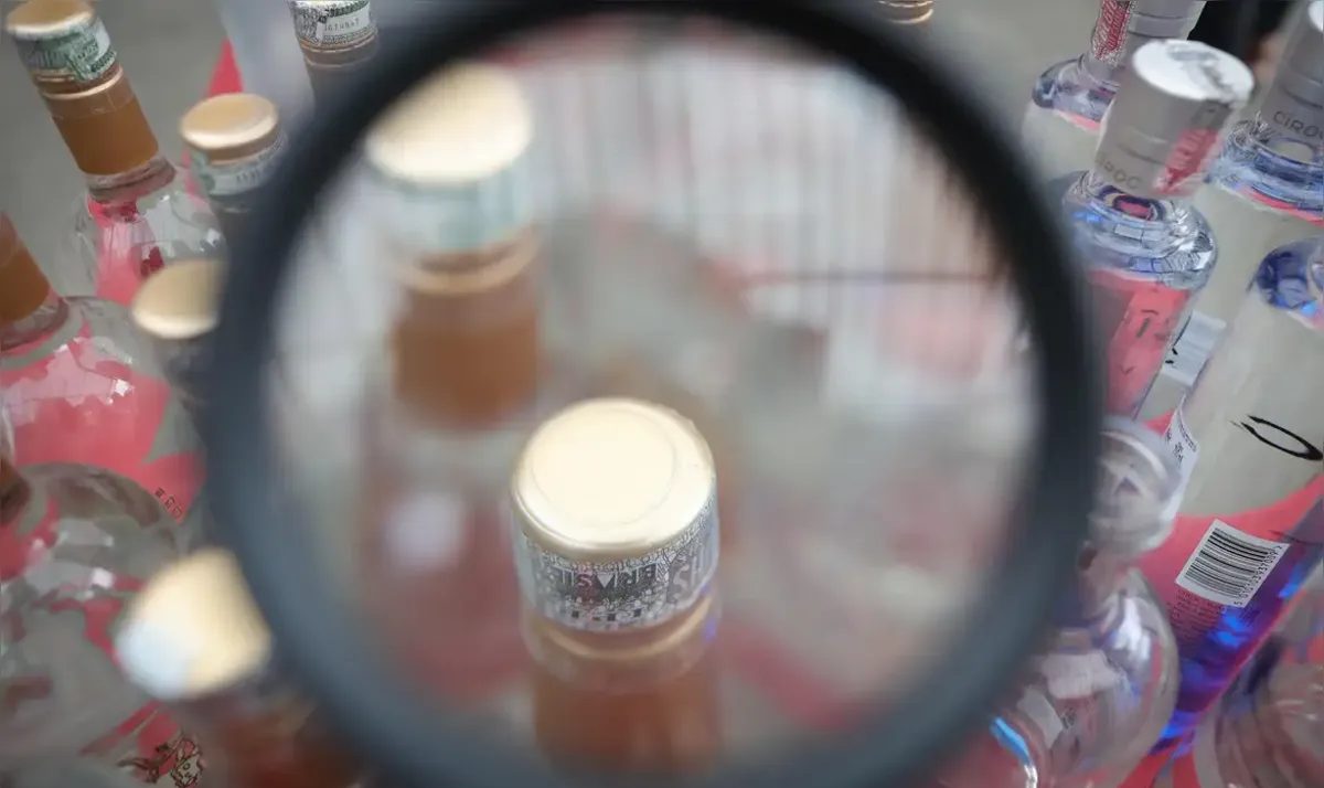Brasil tem 36 casos confirmados e sete mortes por intoxicação de metanol