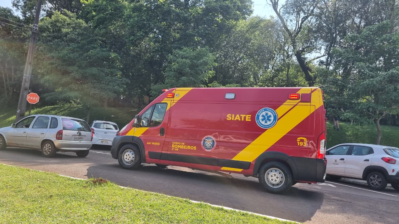 Após cair de skate elétrico, criança é socorrida pelo Siate