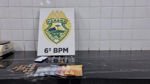 Em ação contra o tráfico, PM detém homem e apreende pedras de crack na Rodoviária Imagem referente a Em ação contra o tráfico, PM detém homem e apreende pedras de crack na Rodoviária