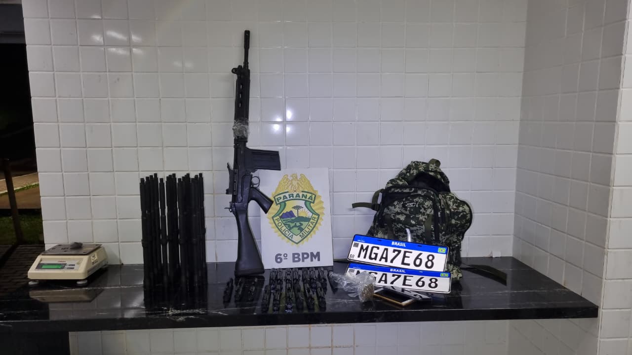 Tráfico de armas: operação policial prende dupla com fuzil e 17 kits de alto calibre na BR-277