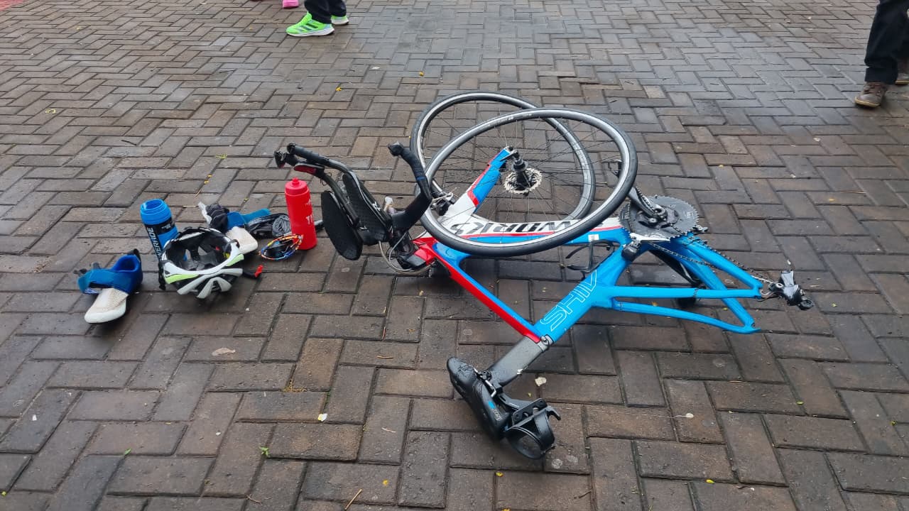 Ciclista sofre fratura aberta em acidente de trânsito no Centro