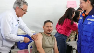 Em Dia D de Vacinação, Padilha garante a segurança da imunização Em Dia D de Vacinação, Padilha garante a segurança da imunização