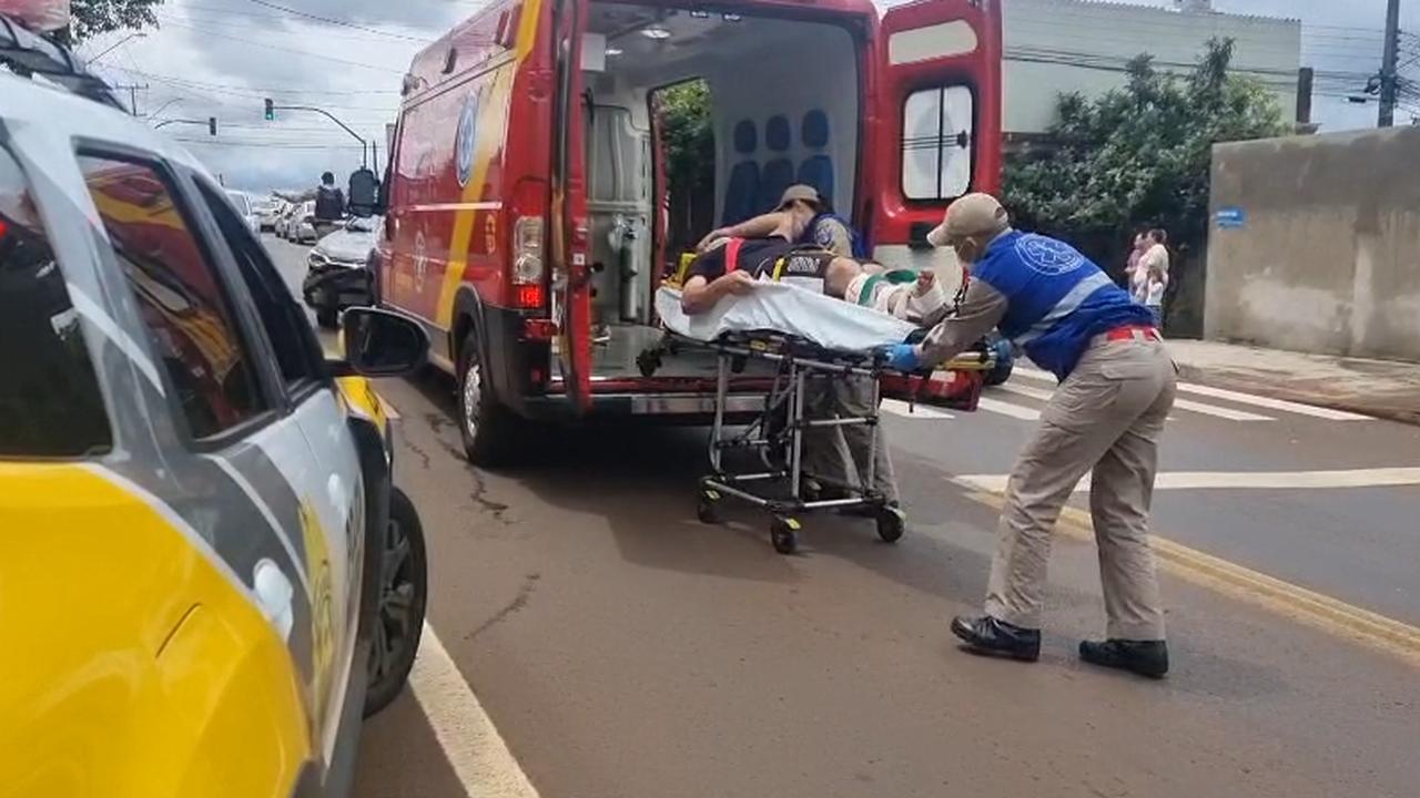 Colisão entre Onix e moto mobiliza Siate e Polícia Militar na Avenida das Pombas Colisão entre Onix e moto mobiliza Siate e Polícia Militar na Avenida das Pombas