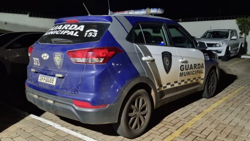 Homem em surto é preso pela GM em Cascavel com pena de 21 anos a cumprir Imagem referente a Homem em surto é preso pela GM em Cascavel com pena de 21 anos a cumprir